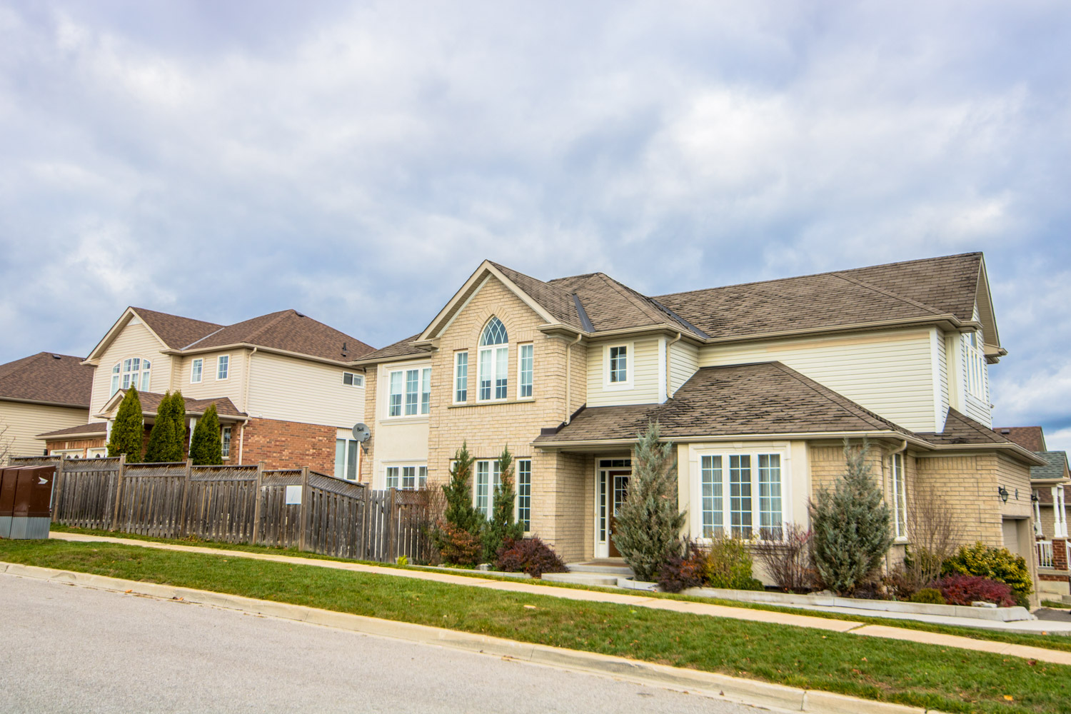 32 Doctor Jones Drive, Schomberg