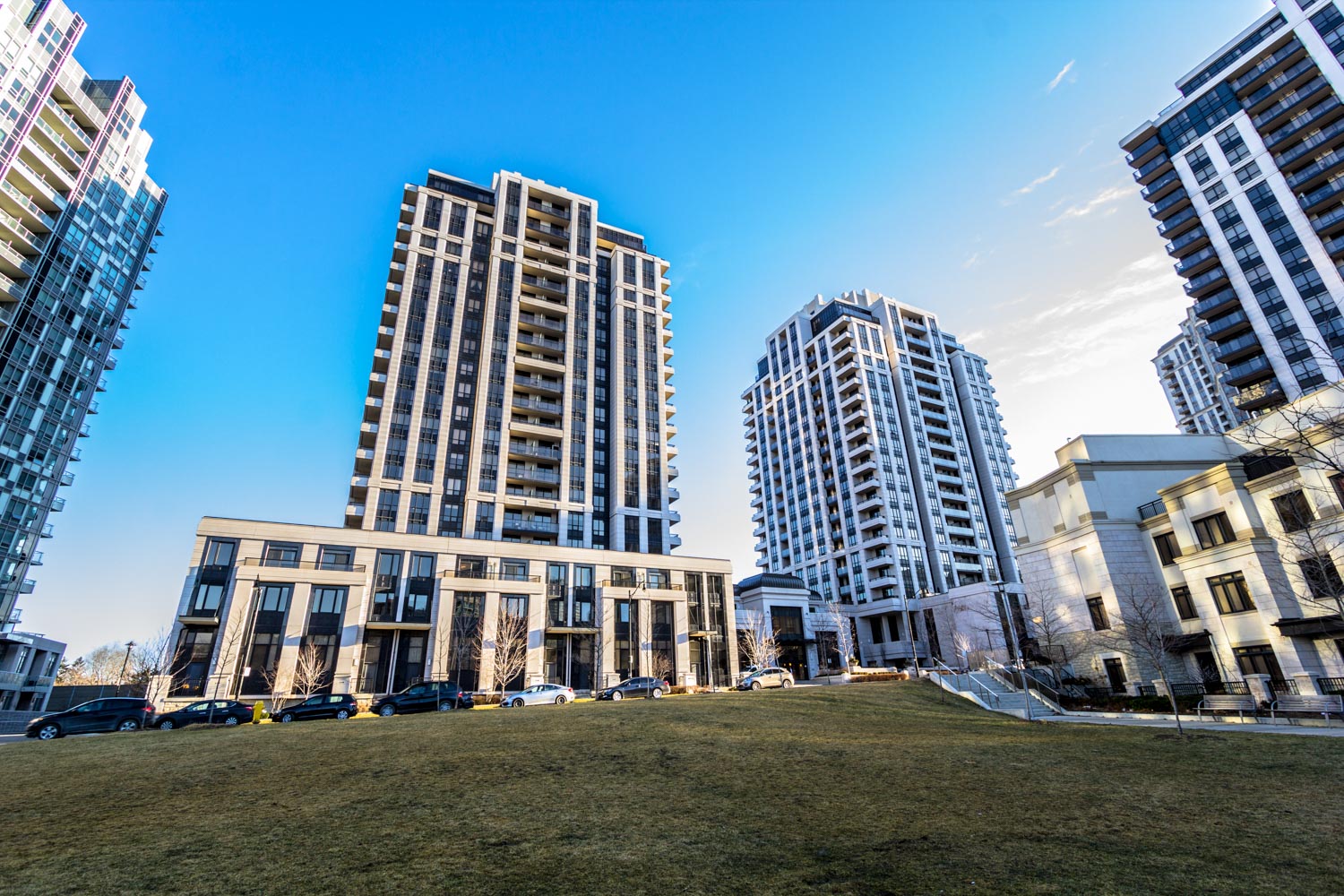 100 Harrison Garden Boulevard #417, North York