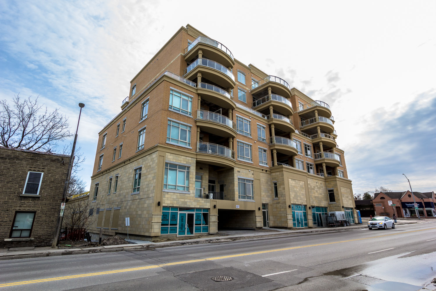 15277 Yonge Street #510, Aurora