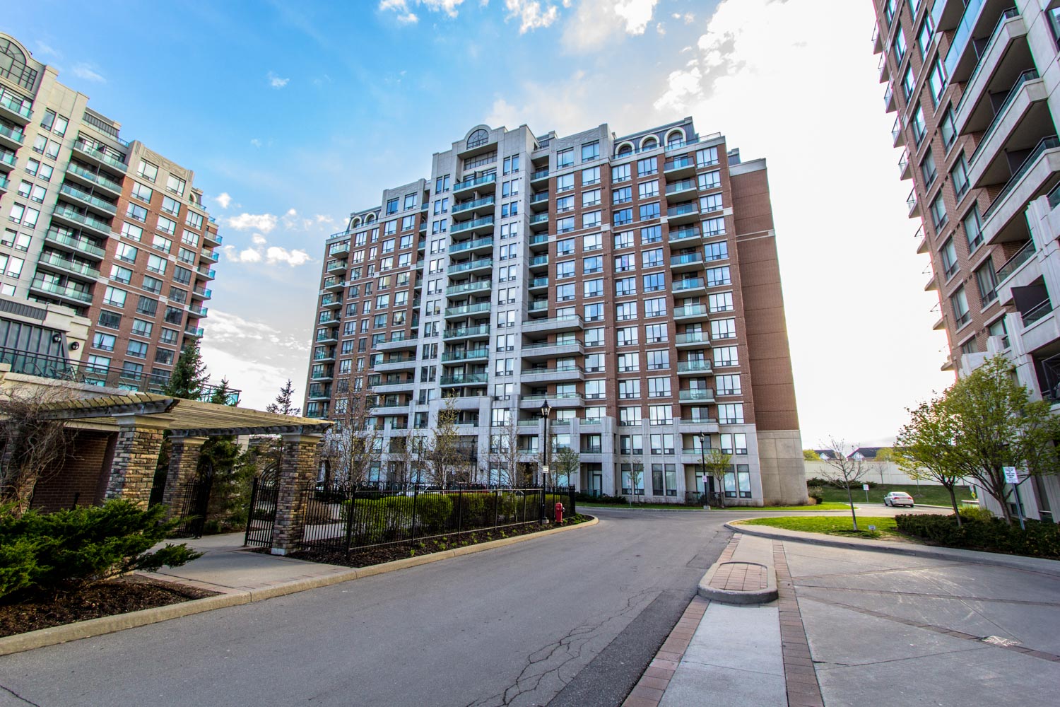 330 Red Maple Road #211, Richmond Hill